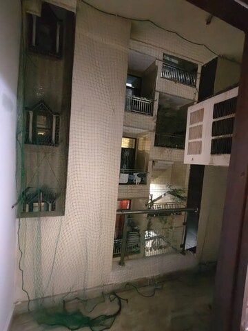 Kitchen in 1.5 BHK Builder Floor at Mayur Vihar 1 – for Rent