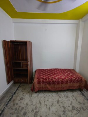 Bedroom in 1.5 BHK Builder Floor at Mayur Vihar 1 – for Rent
