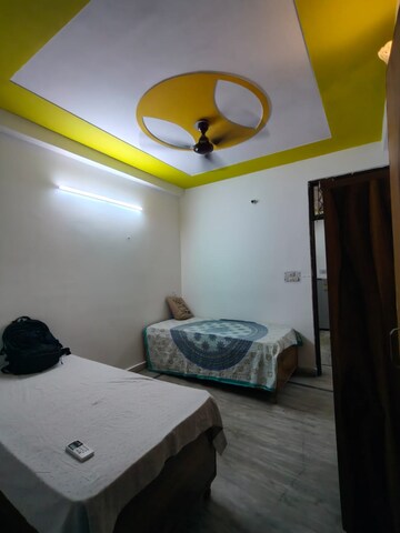 Bedroom in 1.5 BHK Builder Floor at Mayur Vihar 1 – for Rent
