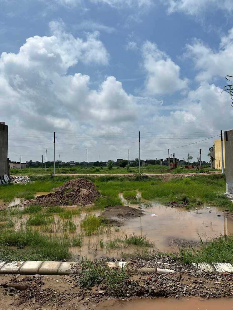 undefined, kharar  139 Sq.Yd. Plot In Kharar Mohali 9293150