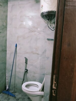 Bathroom in 1 BHK Builder Floor at Saket – for Rent