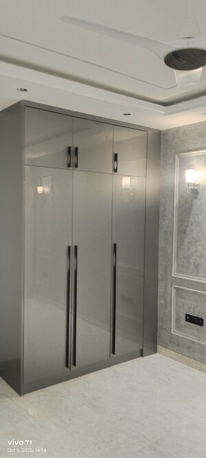 Building Lobby in 4 BHK Builder Floor at Ansal API Esencia, Sector 67 – for Rent