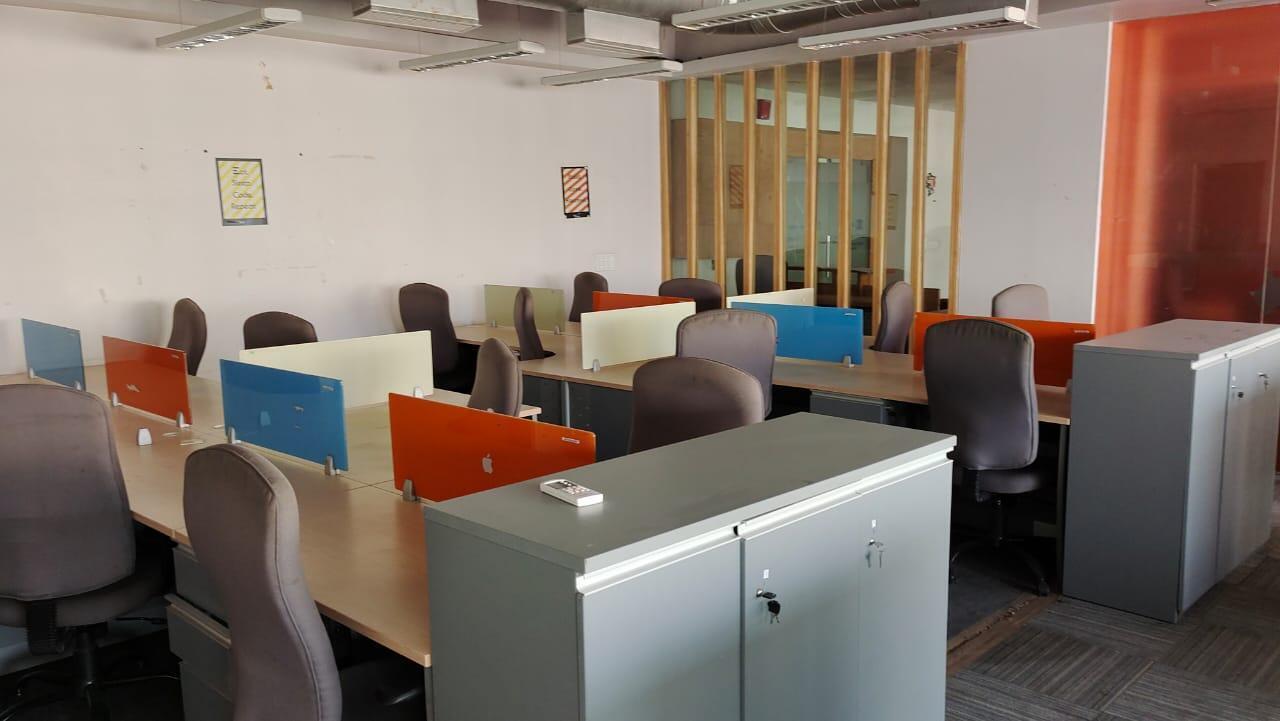 Office Space For Rent in Commercial Business Hub