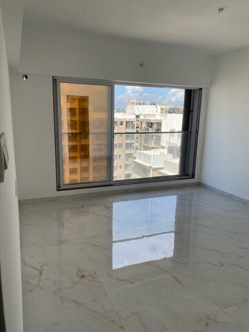 Room in 3 BHK Apartment at LK Umang Heights, Andheri West – for Sale