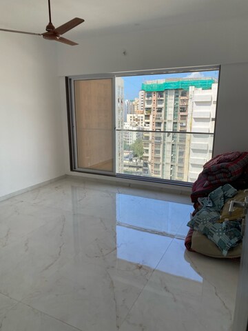 Room in 3 BHK Apartment at LK Umang Heights, Andheri West – for Sale