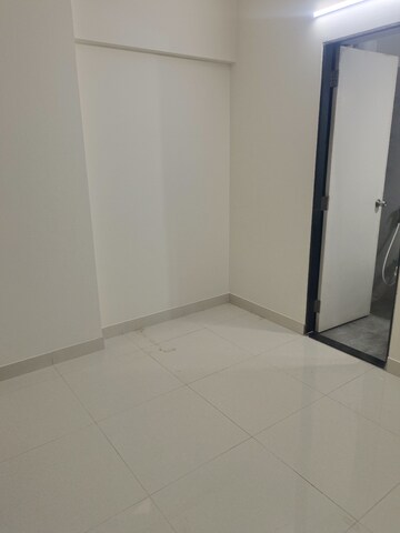 Room in 1 BHK Apartment at Ashar Metro Towers, Vartak Nagar – for Rent
