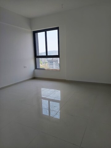 Room in 3 BHK Apartment at Goel Ganga Utopia, Bavdhan – for Rent
