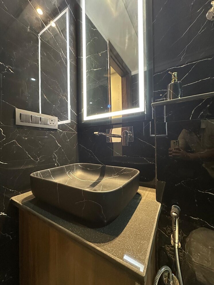 Attached Bathroom, sector 4 3 Bedroom 250 Sq.Yd. Builder Floor In Sector 4 Gurgaon 9293210