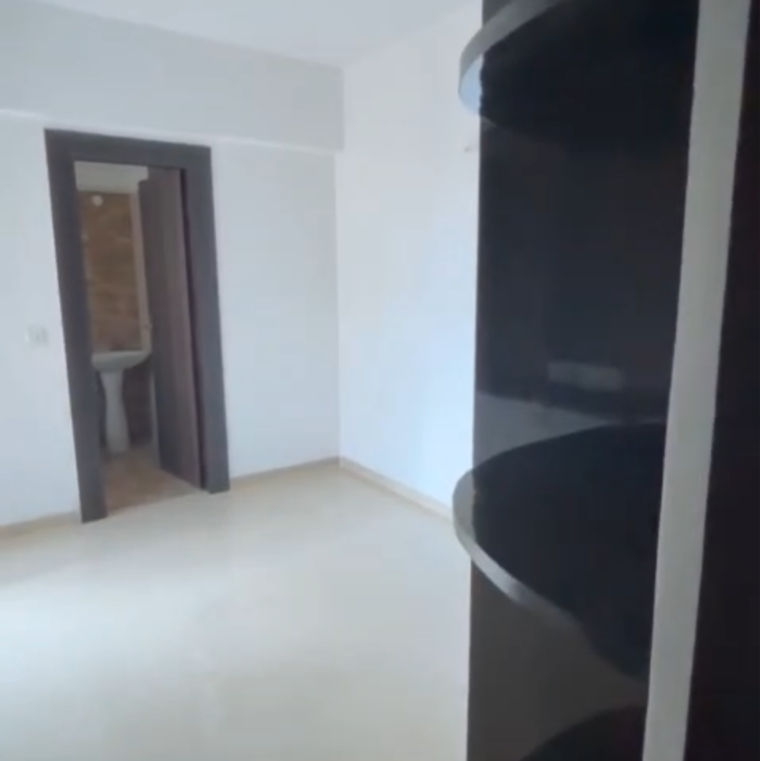 Room, nirala-estate 2.5 Bedroom 955 Sq.Ft. Apartment In Amrapali Dream Valley Greater Noida 9293232