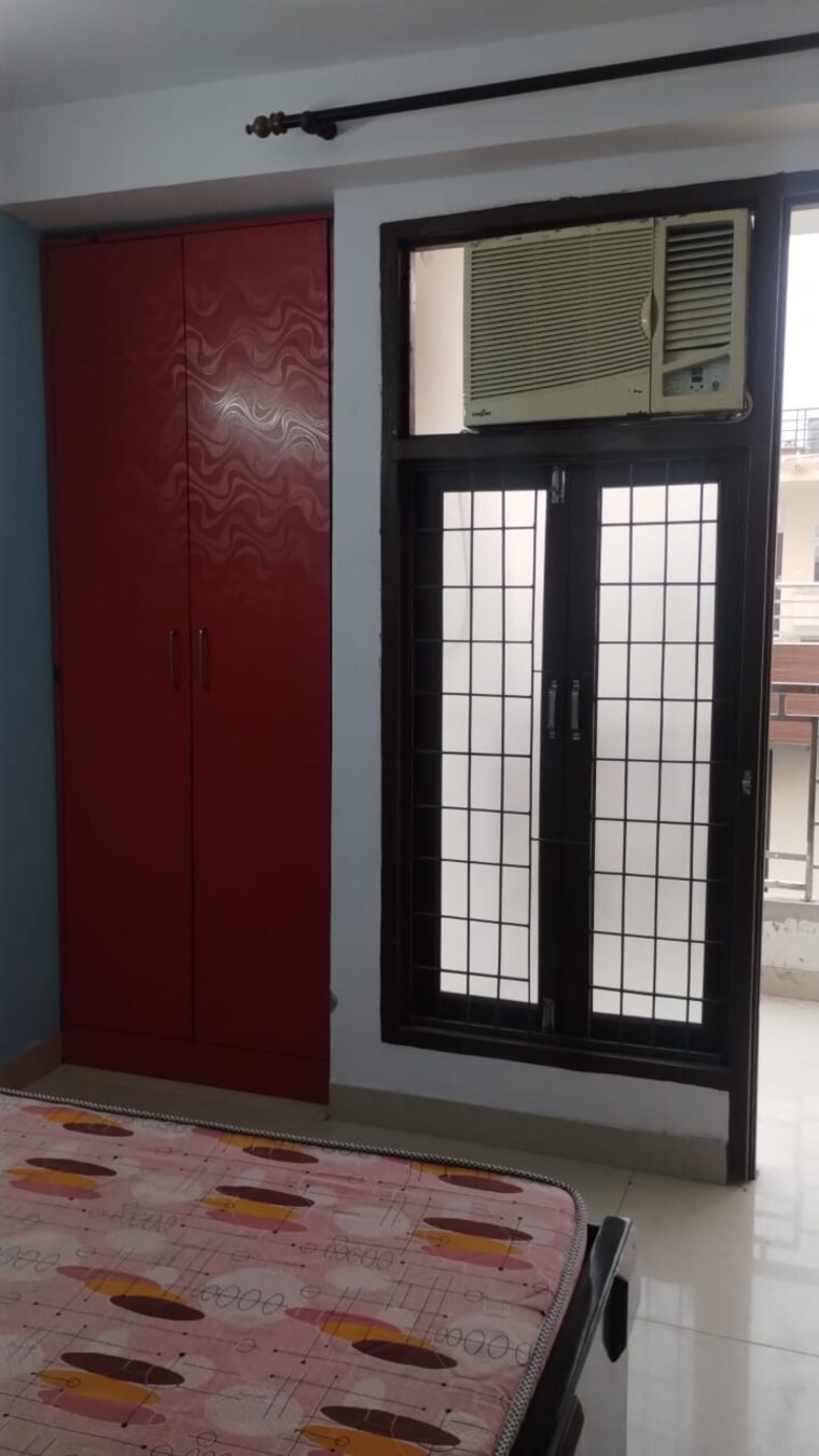 Room, saket 1 Bedroom 500 Sq.Ft. Builder Floor In Saket Delhi 9293238