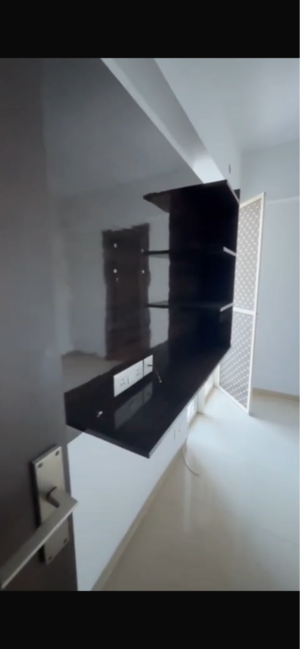 Furnished Amenities in 2.5 BHK Apartment at Nirala Estate, Amrapali Dream Valley – for Sale