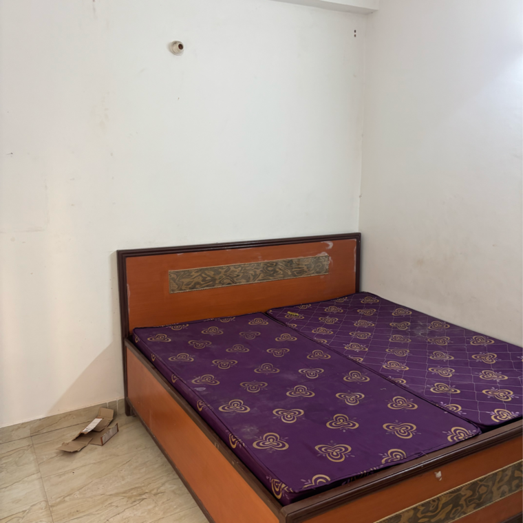 Bedroom, ignou road 1 Bedroom 1200 Sq.Yd. Builder Floor In Ignou Road Delhi 9293245