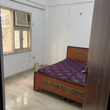 Bedroom in 1 BHK Builder Floor at Ignou Road – for Rent