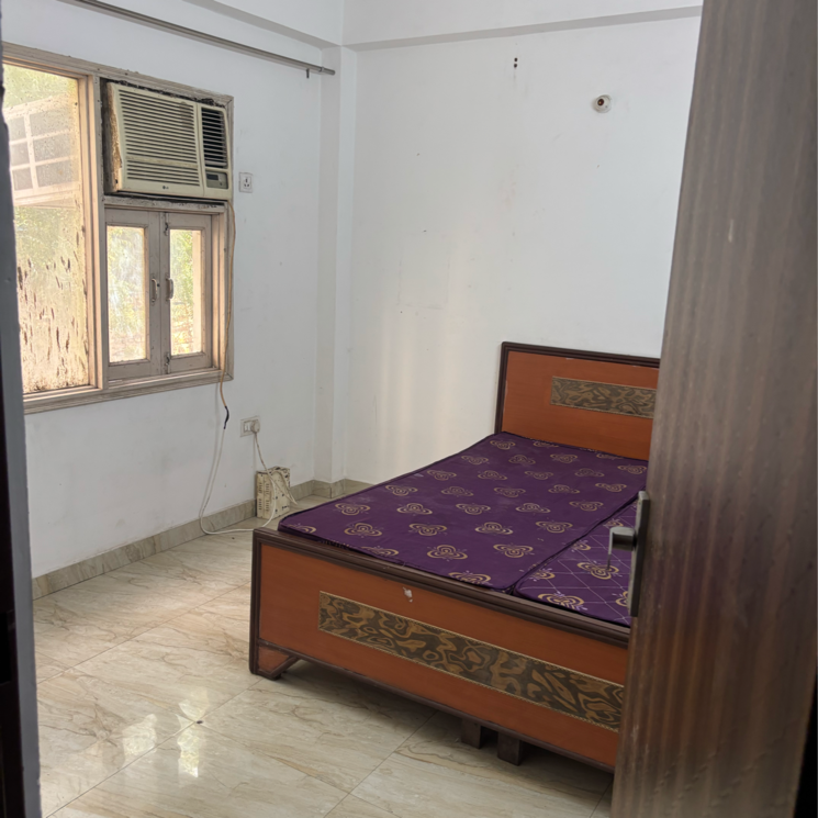 Bedroom, ignou road 1 Bedroom 1200 Sq.Yd. Builder Floor In Ignou Road Delhi 9293245