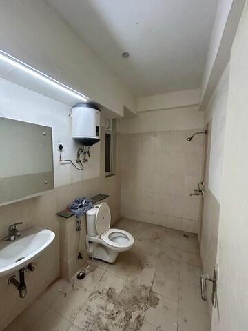Bathroom in 2 BHK Apartment at Jaypee Greens Kosmos, Sector 134 – for Rent
