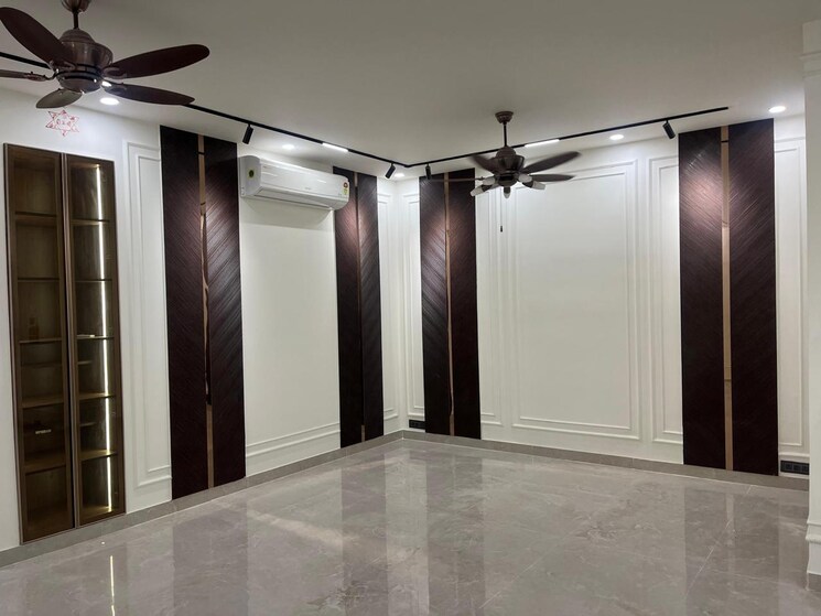 Bedroom, sector 9a 3 Bedroom 200 Sq.Yd. Builder Floor In Sector 9a Gurgaon 9293260