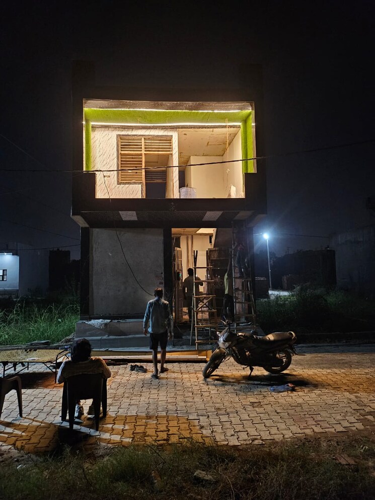 Gym, khatu-shyam-enclave 3 Bedroom 60 Sq.Yd. Independent House In Duhai Ghaziabad 9293303