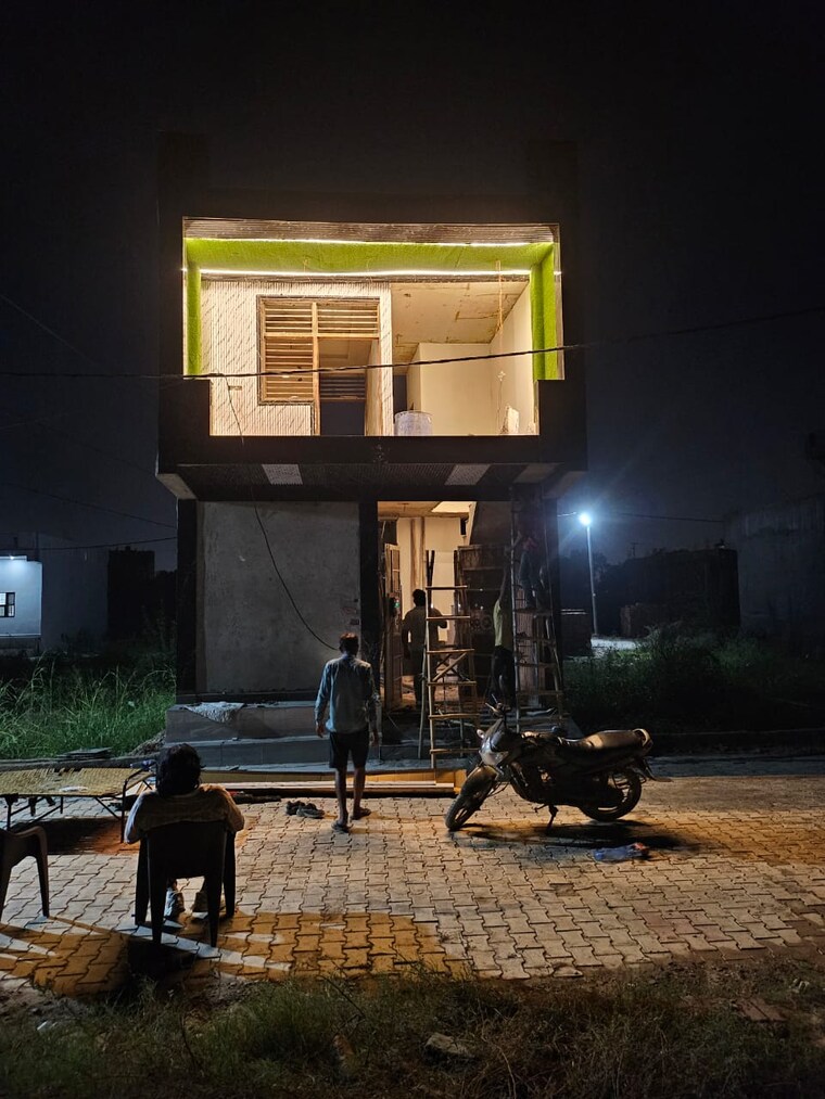 Gym, khatu-shyam-enclave 3 Bedroom 60 Sq.Yd. Independent House In Duhai Ghaziabad 9293303