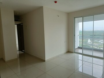 Room in 2 BHK Apartment at Yashwin Orizzonte, Kharadi – for Sale