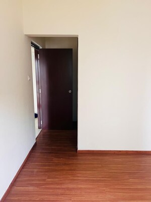 Room in 1 BHK Apartment at Puravankara Silversands, Mundhwa – for Rent