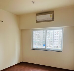 Room in 1 BHK Apartment at Puravankara Silversands, Mundhwa – for Rent