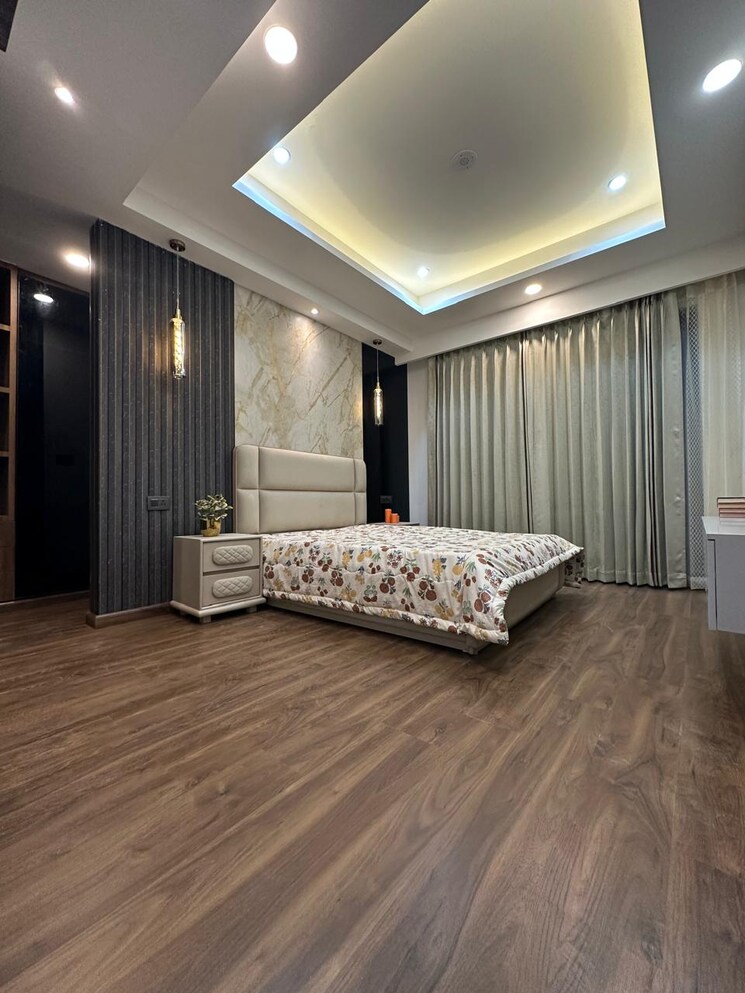 Bedroom, sector 67 4 Bedroom 250 Sq.Yd. Builder Floor In Sector 67 Gurgaon 9293322