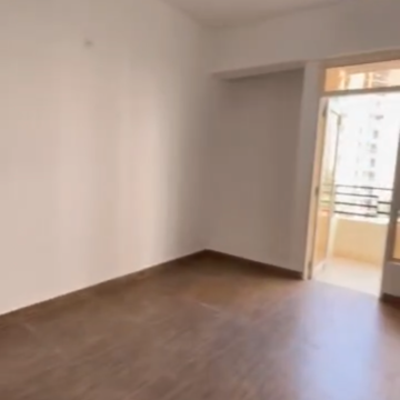 Room in 2 BHK Apartment at Divyansh Flora, Sector 16c Greater Noida – for Sale