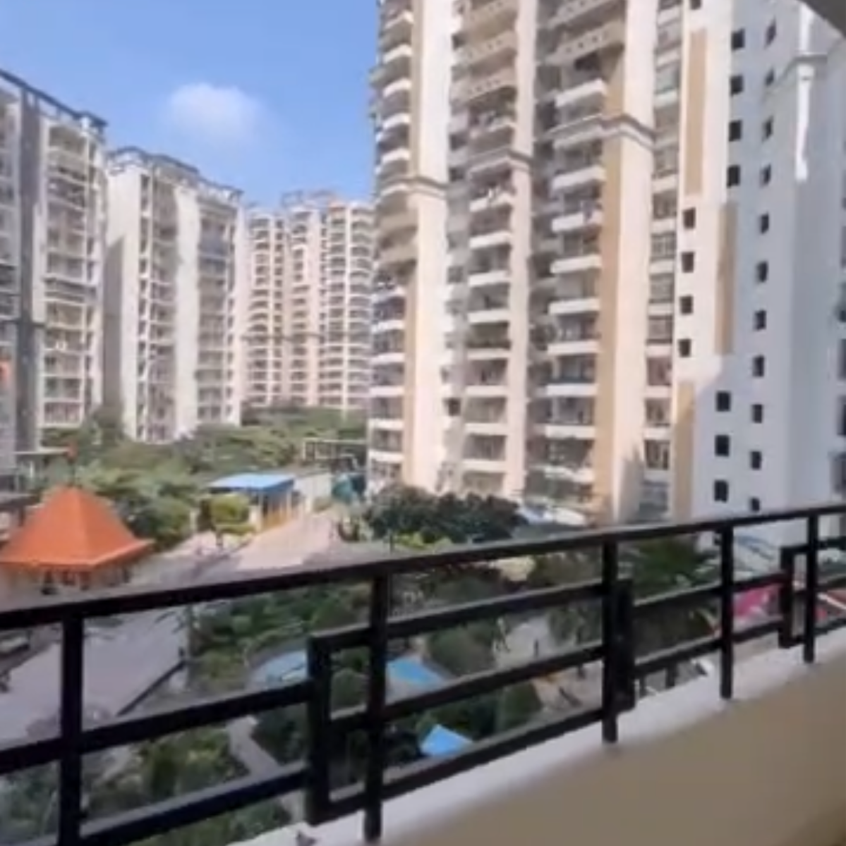2 BHK + Extra Room Apartment For Sale in Divyansh Flora