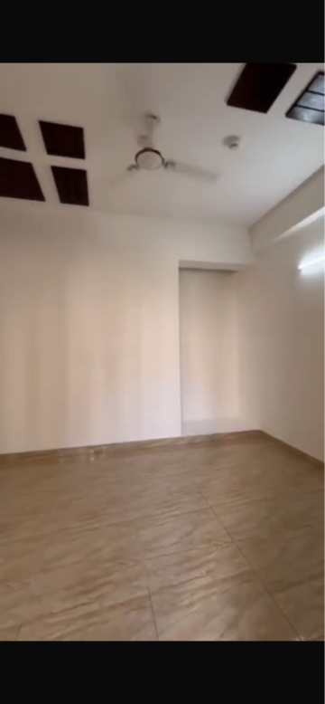 Room in 2 BHK Apartment at Divyansh Flora, Sector 16c Greater Noida – for Sale