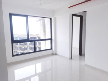 2 BHK Apartment For Rent in Sunteck City Avenue 2, Goregaon West