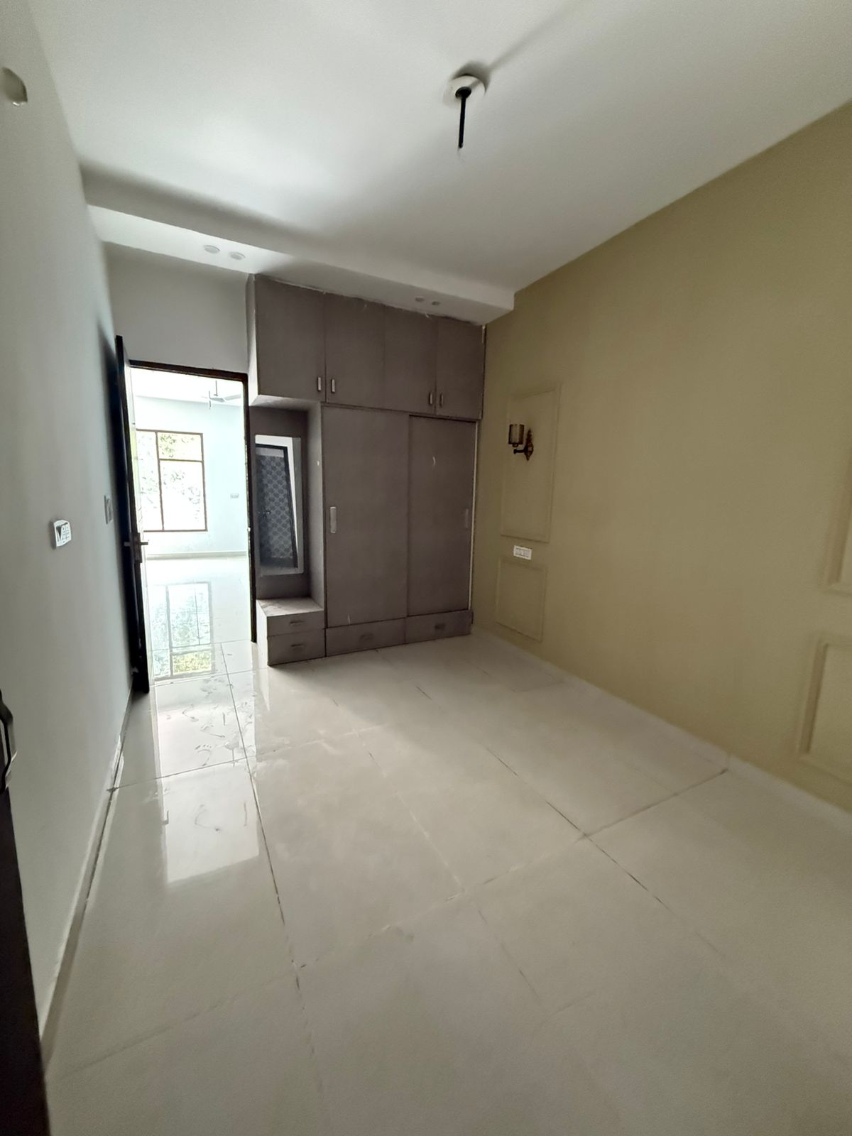 2 BHK + Pooja Room,Servant Room,Study Room Apartment For Sale in Dhakoli