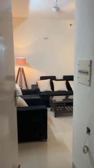 2 BHK Apartment For Rent in Jaypee Greens Kosmos, Sector 134