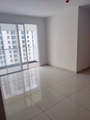 Room in 3 BHK Apartment at Yashwin Orizzonte, Kharadi – for Rent