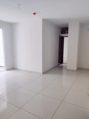 Room in 3 BHK Apartment at Yashwin Orizzonte, Kharadi – for Rent