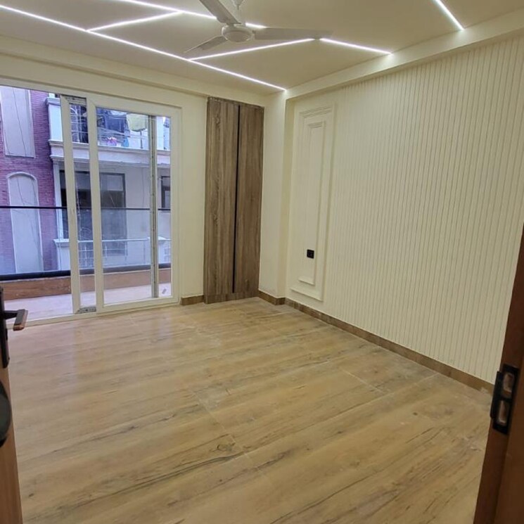 Room, chattarpur 3 Bedroom 135 Sq.Yd. Builder Floor In Chattarpur Delhi 9293508