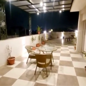 Team Area in 3 BHK Builder Floor at Chattarpur – for Sale