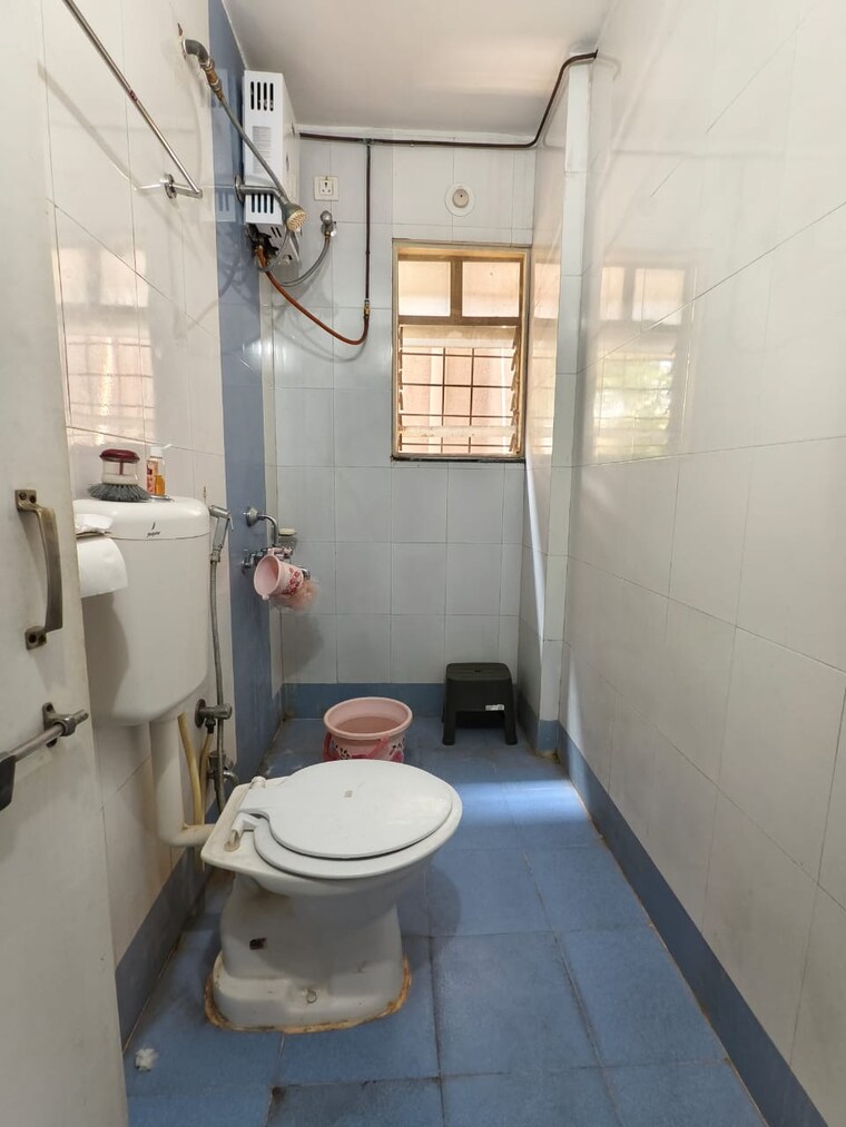 Bathroom, amey-river-view 2 Bedroom 1000 Sq.Ft. Apartment In Anand Nagar Pune 9293465