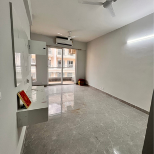 Room in 3 BHK Apartment at Signature Global City, Sector 37d – for Sale
