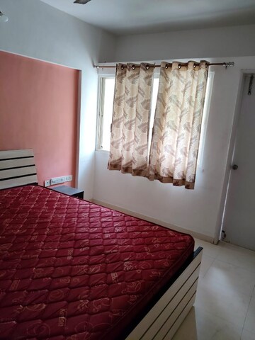Bedroom in 2 BHK Apartment at Mahalaxmi Vihar, Vishrantwadi – for Rent