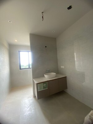 Room in 6 BHK Independent House at Satbari – for Sale