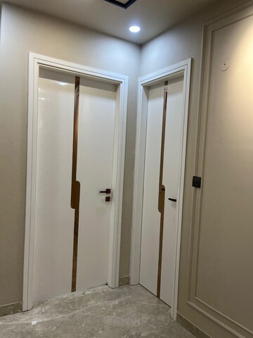 Building Lobby in 3 BHK Builder Floor at Sector 10a – for Sale