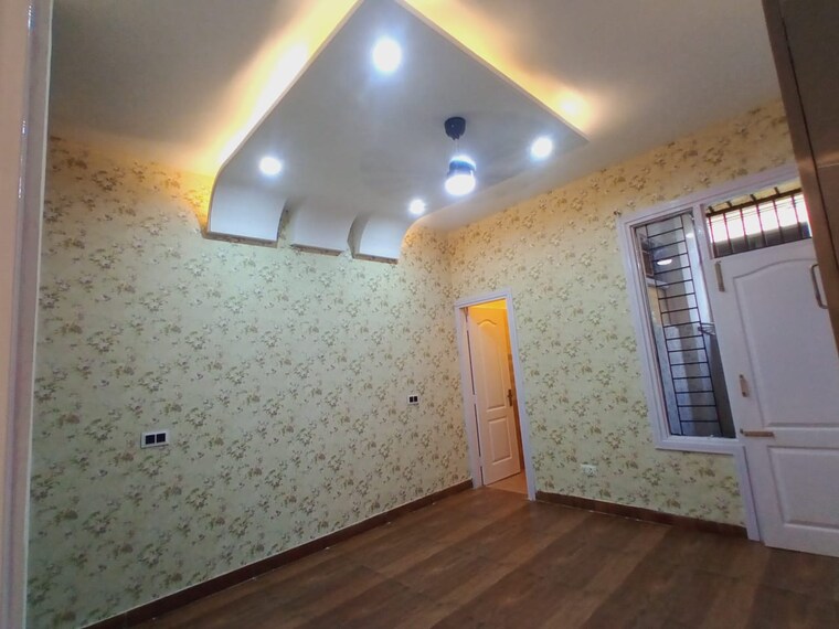 Bedroom, pir machalla 3 Bedroom 115 Sq.Yd. Apartment In Pir Machalla Zirakpur 9293575