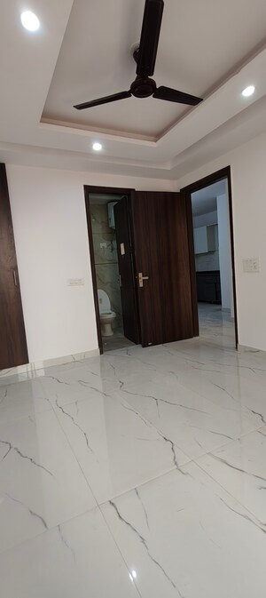 3 BHK Builder Floor For Rent in Chattarpur