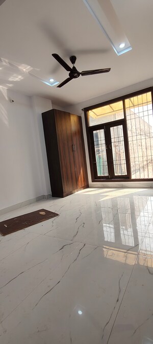 Bedroom in 3 BHK Builder Floor at Chattarpur – for Rent