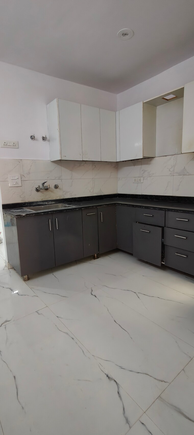 Kitchen, chattarpur 3 Bedroom 1500 Sq.Ft. Builder Floor In Chattarpur Delhi 9293569