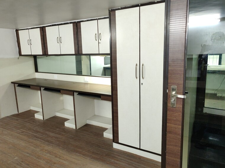 Team Area, malad west Commercial Office Space 830 Sq.Ft. In Malad West Mumbai 9293687