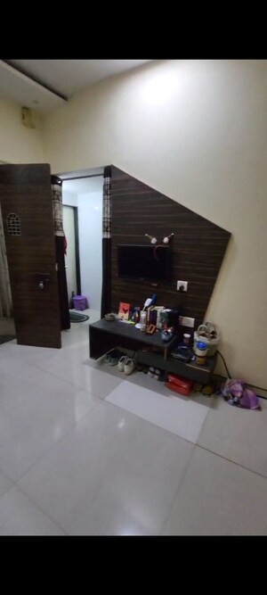 Furnished Amenities in 1 BHK Apartment at Worli – for Rent