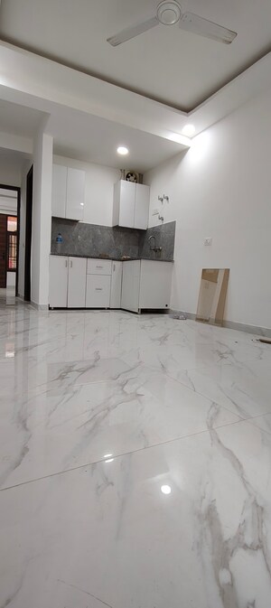 Kitchen in 1 BHK Builder Floor at Chattarpur – for Rent