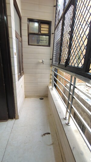 Balcony in 3 BHK Builder Floor at Dwarka Mor – for Rent