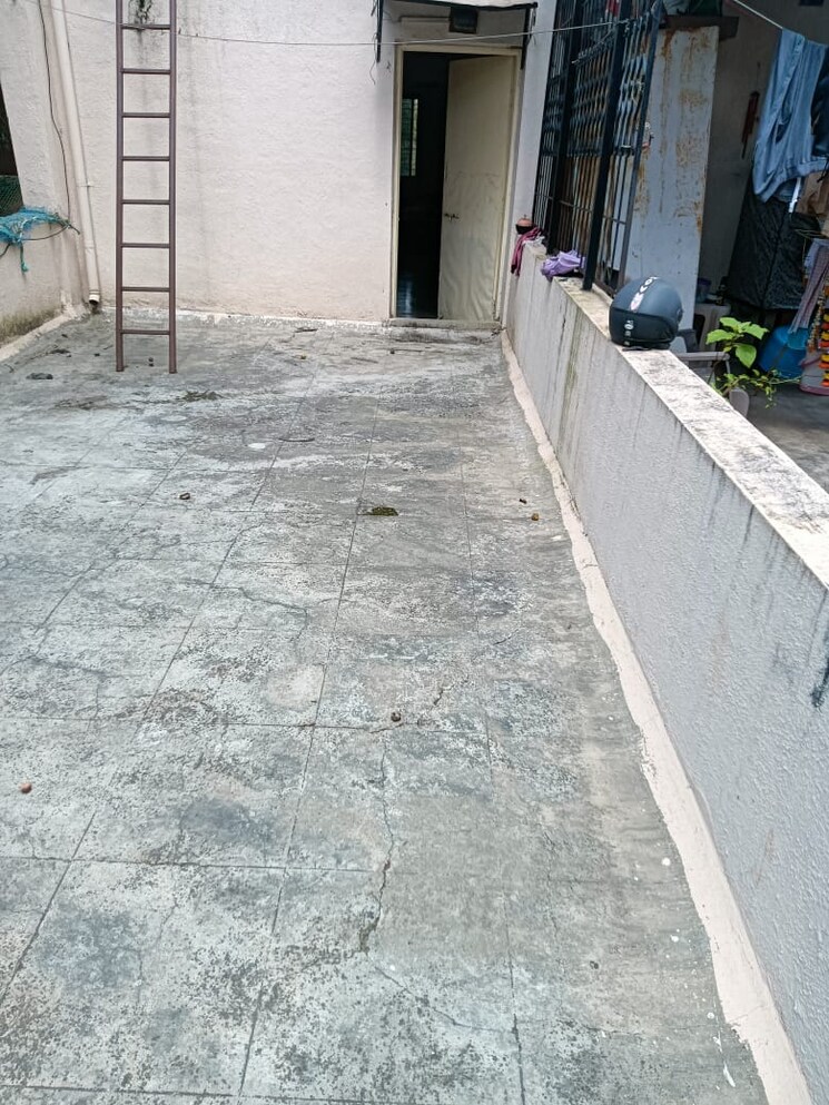 Balcony, aundh 1 RK 250 Sq.Ft. Builder Floor In Aundh Pune 9293574